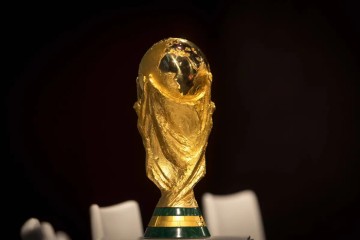 移动应用-FIFA遭28亿人打脸！降价一半求央视买版权，却连中文都不给？|世界杯|印度|美加墨世界杯|国际足联|揭幕战_新浪体育_新浪新闻